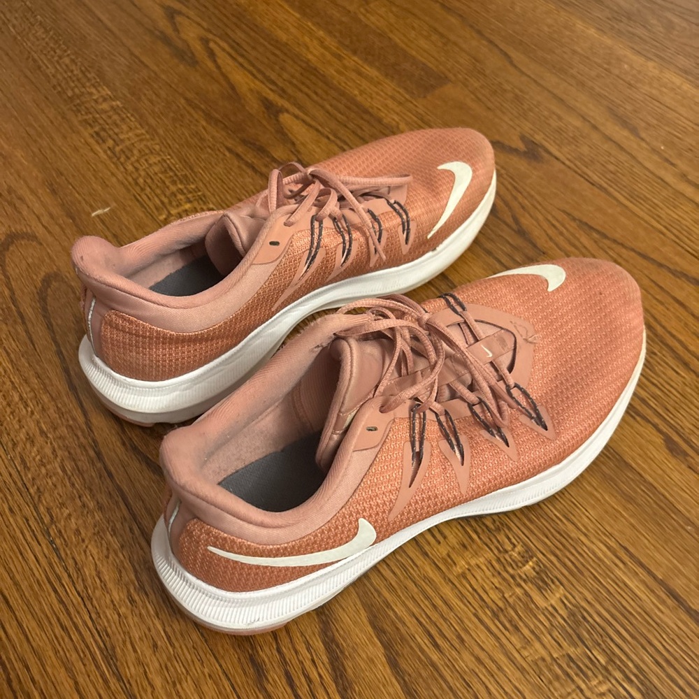 NIKE Quest Women’s Running Shoes